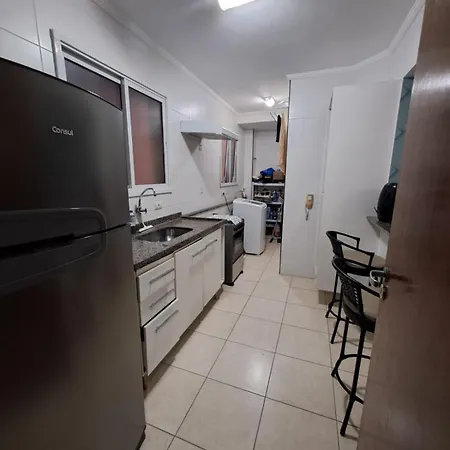 LINDO APARTAMENTO EM UBATUBA NA PRAIA DO ITAGUA, SAUNA, PISCINA, WI-FI, AR CONDICIONADO, 2 VAGAS DE ESTACIONAMENTO e BELA VISTA DA SACADA-2