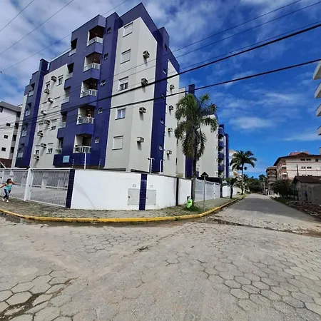 LINDO APARTAMENTO EM UBATUBA NA PRAIA DO ITAGUA, SAUNA, PISCINA, WI-FI, AR CONDICIONADO, 2 VAGAS DE ESTACIONAMENTO e BELA VISTA DA SACADA-3